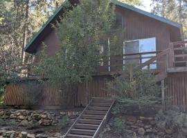 Pierce's Cabin, ξενοδοχείο σε Miramonte