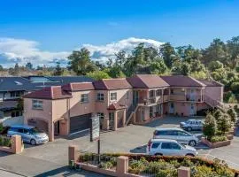 166 Majestic Court Motel