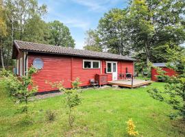 4 Bedroom Beautiful Home In Perstorp, hytte i Perstorp