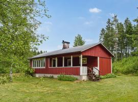 Cozy Home In Markaryd With House A Panoramic View, villa in Hässlehult