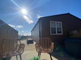 Aintree Lodge - Hot Tub - Northumberland, cottage in Swarland