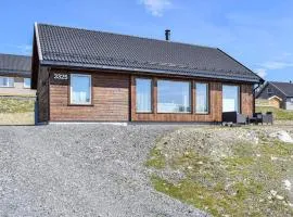 Stunning Home In Sjusjen With 4 Bedrooms And Wifi
