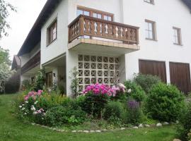 Ferienwohnung Birkenflair, Hotel in Seebruck