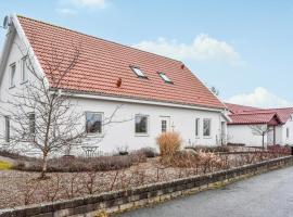 Nice Home In Kivik With Wifi, готель у місті Чивік