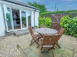 Helena Cottage, pet-friendly hotel in Elie