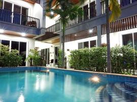 Vivi Boutique Room Hotel SHA Plus, three-star hotel in Rawai Beach