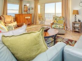 Holiday Villas III 402, hotel in Indian Shores , Clearwater Beach