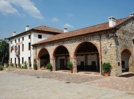 Hotel Albergo al Sole, hotell i Malo