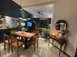 Luxurious & Spacious Suite at the heart of Manila