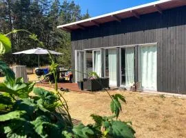 Nice Home In Kpingsvik With 2 Bedrooms And Wifi