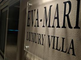Luxury Villa Eva-Mari with jacuzzi, 50m from the beach