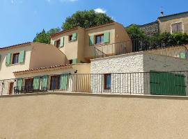 Maison de 3 chambres avec terrasse amenagee et wifi a Esparron de Verdon, villa in Esparron-de-Verdon