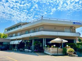 Hotel La Bussola, hôtel à Padenghe sul Garda