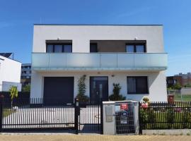 yipin villa, biệt thự ở Prague