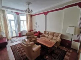 Krásný prostorný byt v centru Karlových Varů