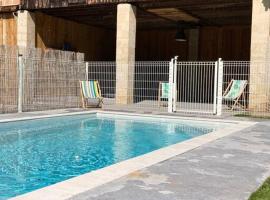 Les Séchoirs piscine et spa privatifs, holiday rental in Saint-Romans