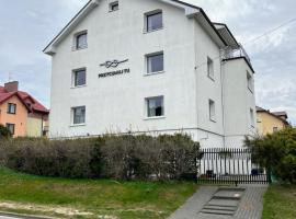 PRZYCUMUJ TU, habitación en casa particular en Jastrzębia Góra