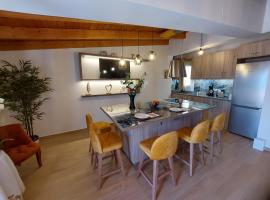 Zoi Luxurious Seaview Retreat, hotel u gradu Argostoli