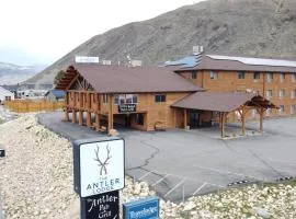 The Antler Lodge - Gardiner