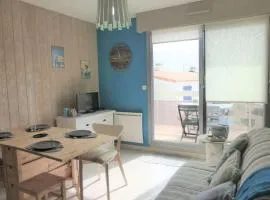 Appartement avec balcon, accès direct à la plage, garage privatif - FR-1-224-788
