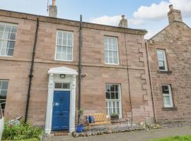 8 Pedwell Way, pet-friendly hotel in Berwick-Upon-Tweed