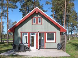 Cozy Home In Lttorp With Kitchen โรงแรมในLöttorp