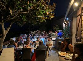 Relais International de la Jeunesse, hotell i Calvi