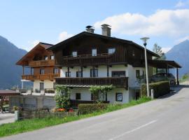 Apartment Comfortappart Eberharter by Interhome, hotel v destinaci Bruck am Ziller