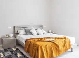 The Best Rent - Apartment with balcony in Milan downtown