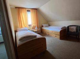 Ferienwohnung Schlossberg 3, apartamento en Wirsberg