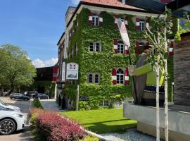 Hotel Sachsenklemme, hotel v destinaci Fortezza
