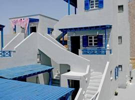 Lunar Santorini Hotel, pensionat i Perissa