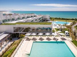Barceló Conil Playa - Adults Recommended, hotel cerca de Real Novo Sancti Petri Golf Club, Conil de la Frontera