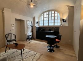 Lucas II Appartement 35 m2 Hôtel Particulier XVII ieme siècle Centre Historique Clermont-Ferrand cathédrale