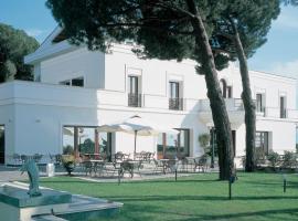 LH Hotel Domus Caesari, hotel a Marino