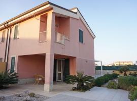 Holiday House Villa AleGiù Marzamemi, vacation home in Reitani