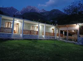 Buni Shqipes, holiday home in Theth