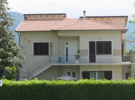 Casa Vacanze “Bouganville” loc Avane Pisa, appartement in Vecchiano