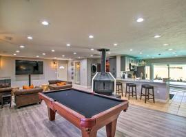 Mesa AZ Oasis with Outdoor Pool and Yard Games!, vacation home in Mesa