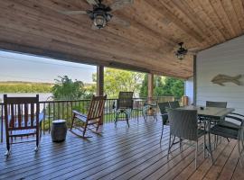 Dock and Hot Tub Susquehanna River Retreat!, hotel in Pequea