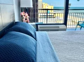 Ocean View Queen Suite 10th floor Myrtle Beach