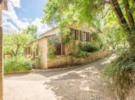 Unique country house in an old hamlet, hotel v destinaci Monte Castelli
