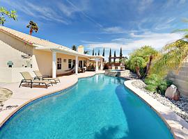 Sawgrass Summer, holiday home in Cathedral City