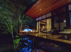 Zielo Natural Glamping โรงแรมในบิยาบิเซนซิโอ