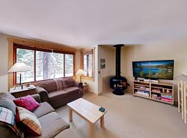 Slopeside Adventures, hotel in Truckee