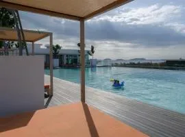 Sutera Avenue KK Infinity Pool 10 mins to Airport 10 mins to Jetty LSS HomeStay