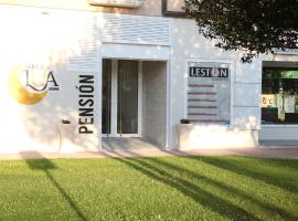Baixo a Lua Rooming, accessible hotel in Sarria