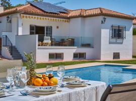 Relax, Family, Telecommuting & Private Pool By Mellow, villa in Vélez-Málaga