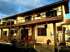 Pousada Praia do Calixto, habitación en casa particular en São Francisco do Sul