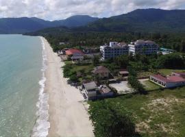 Khanom Beach Residence 1-Bedroom Ocean Front Condo، فندق في خانوم
